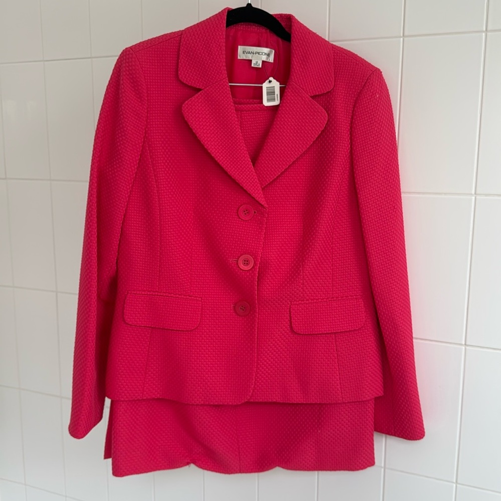 Evan piccone skirt suit size 12 NWT pink